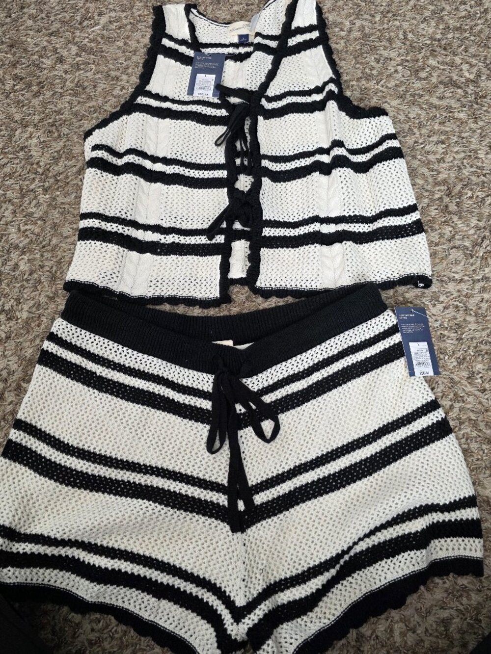 Universal Thread set NWT size L